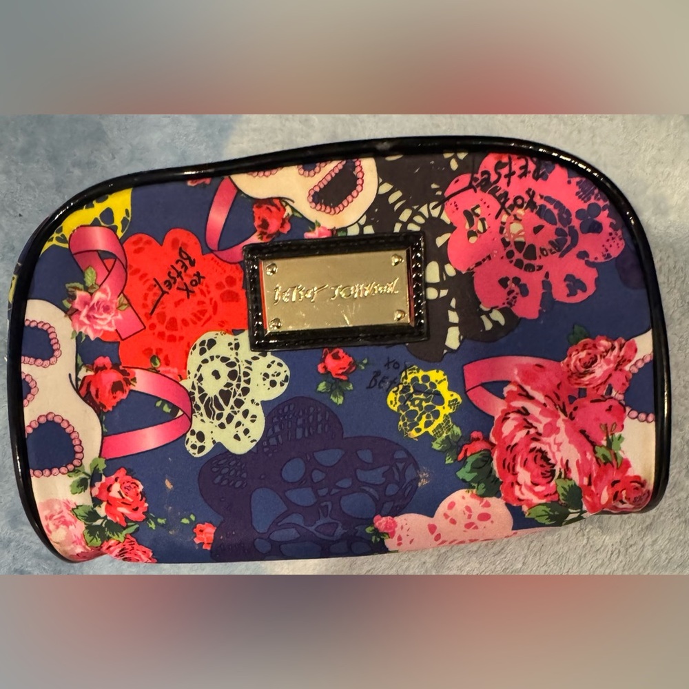 BETSEY JOHNSON MASQUERADE SKULL MAKEUP BAG COSMETIC PURSE floral BAG goth gold